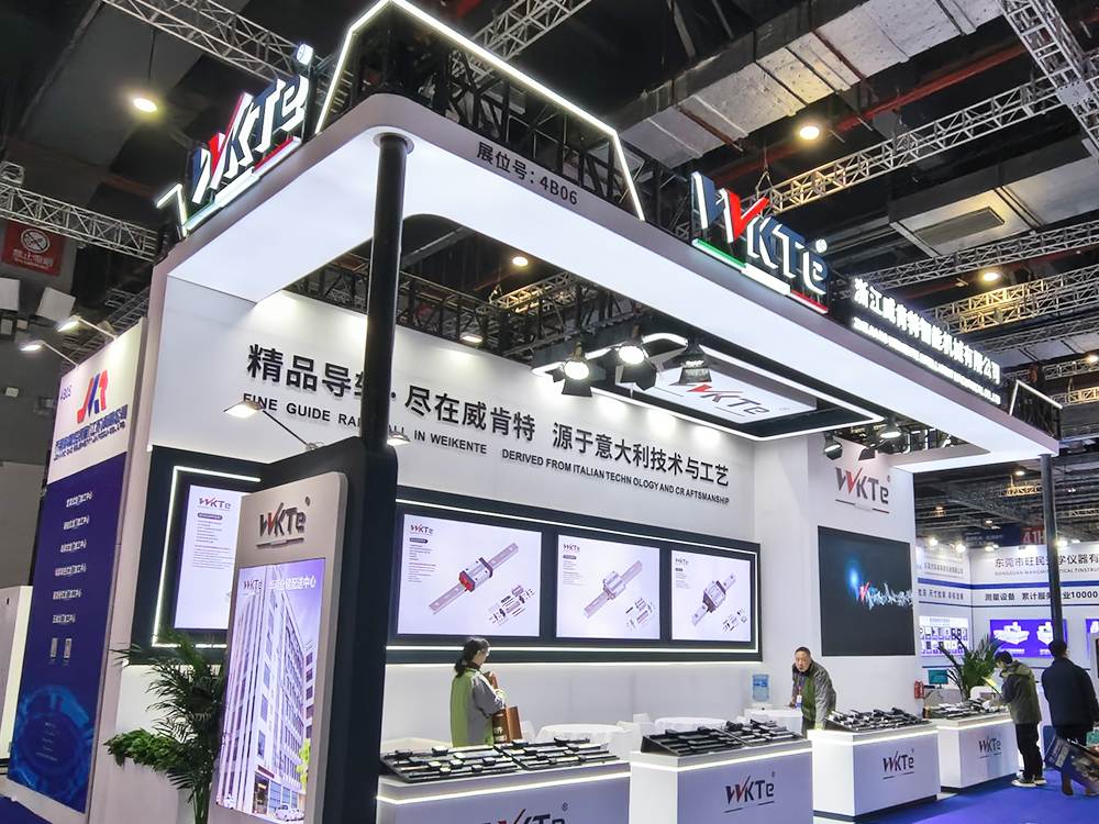 exhibition02.jpg